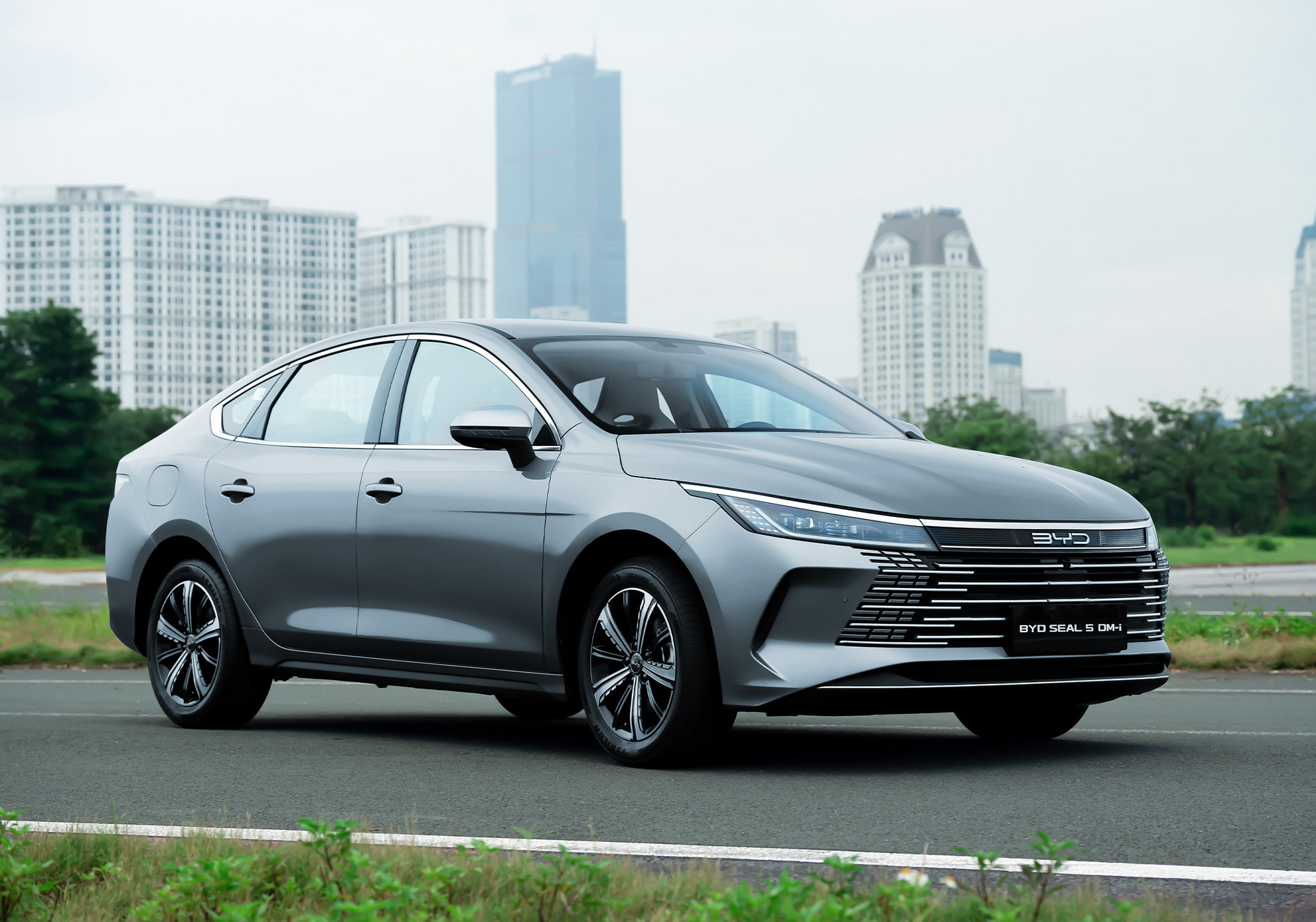 Thông Số Kỹ Thuật BYD Seal 5: Phân Tích Chi Tiết và Đánh Giá Chuyên Sâu (2025)